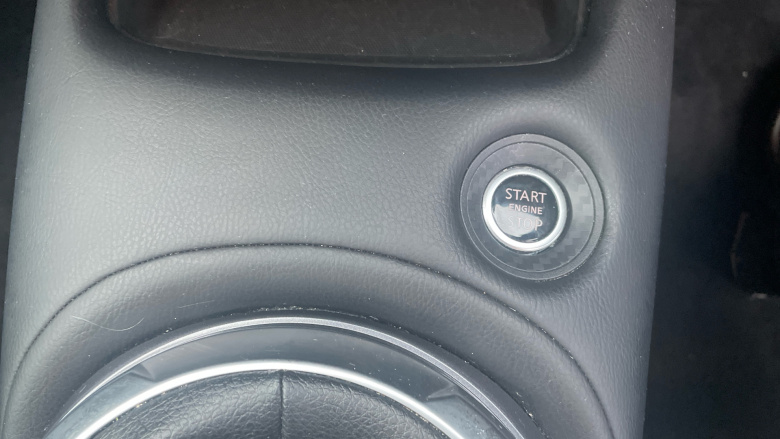 Nissan Juke 1.0 DiG-T 114 N-Connecta 5dr Petrol Hatchback